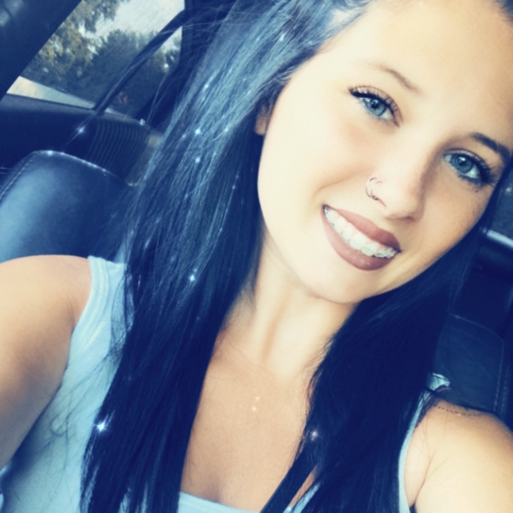 Meet your Posher, Katelyn
